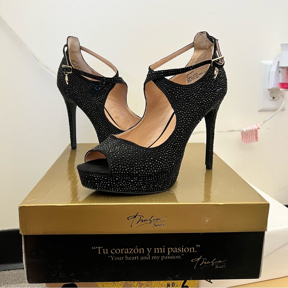 Rhinestone black Pump Heels